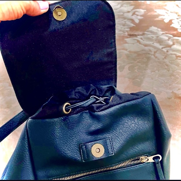 target universal thread tote bag